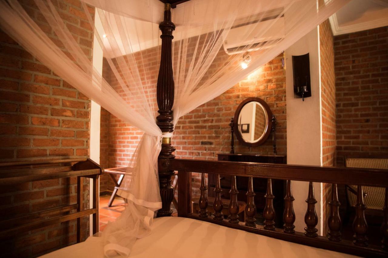 Villa Araliya Negombo Exterior photo
